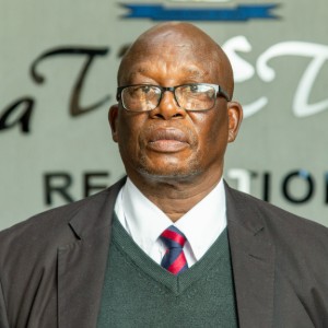 Dr LM Kekana